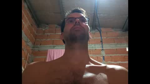 Ezequiel online show from March 3, 1:34 am