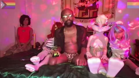 Bando Husbando online show from February 5, 5:30 am