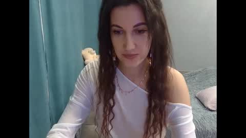 Emma online show from March 3, 2:46 pm