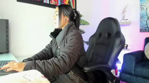 Gabi  online show from March 8, 2:51 pm