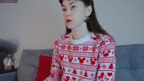 Amina online show from December 27, 11:39 am