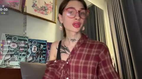 My name is Molly. Please say hello I like talking to you. If you have any wishes or obscene desires please use the tip menu online show from December 28, 10:58 am