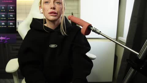 barbinsss online show from February 28, 10:09 am