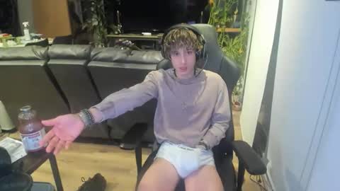 ryan online show from February 26, 2:04 am