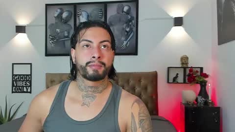 bastian_jones1 online show from November 17, 1:46 pm