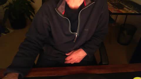 Snapshot of batebro13 chatting on March 10, 12:38 pm BateBro13 online show from March 10, 12:38 pm