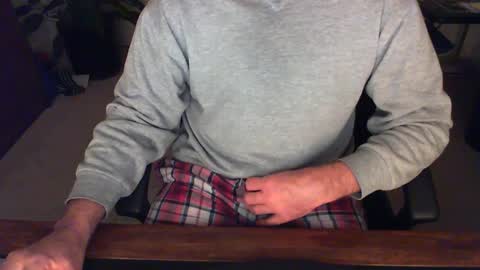 Snapshot of batebro13 chatting on December 3, 2:00 pm BateBro13 online show from December 3, 2:00 pm