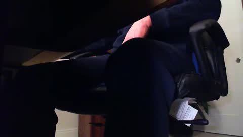 Snapshot of batebro13 chatting on March 6, 1:03 pm BateBro13 online show from March 6, 1:03 pm