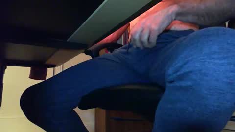 Snapshot of batebro13 chatting on October 18, 2:32 pm BateBro13 online show from October 18, 2:32 pm