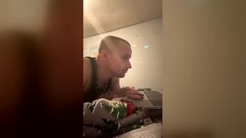 battlewolfxx online show from February 3, 10:30 am