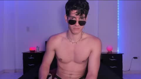 Valentino online show from January 24, 9:26 pm