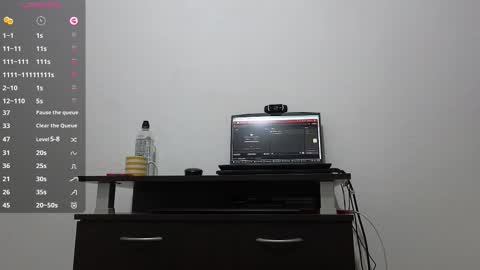 Emma online show from November 21, 2:59 pm