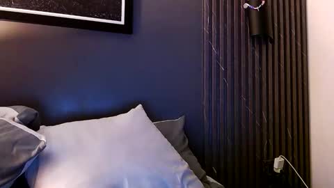 bby044 online show from April 9, 9:04 am