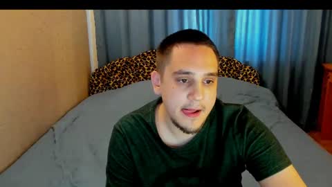 bear_beer130 online show from August 7, 2:59 pm