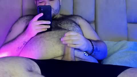 bigbearr online show from May 11, 2:07 am