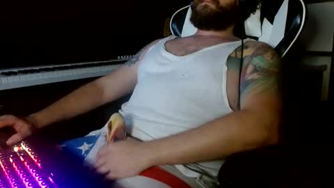 Beard Belly and Tattoos online show from October 26, 2:01 am