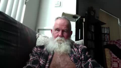 beardbushy online show from January 18, 7:45 pm