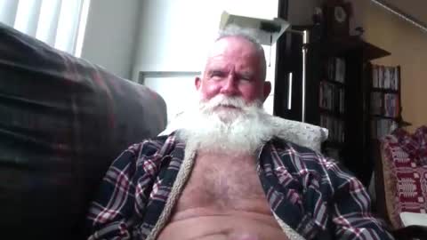 beardbushy online show from November 14, 4:53 pm