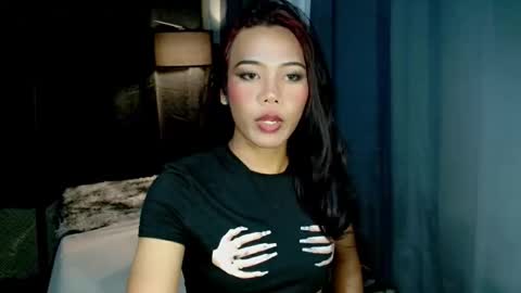 beatrice_luna online show from May 20, 6:47 pm