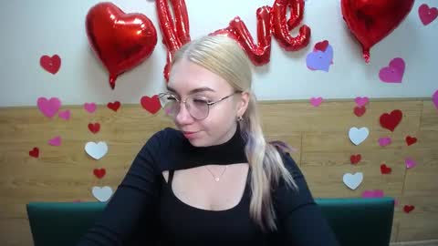 BeatriceFlyy online show from March 9, 12:09 pm