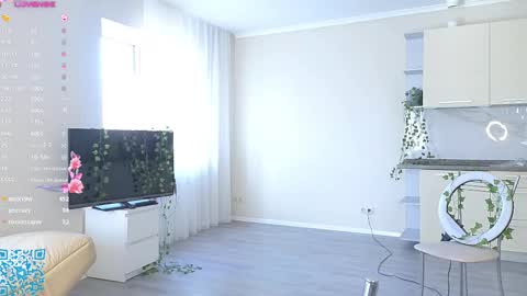 Kate online show from February 21, 9:02 am