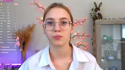 Kate online show from February 22, 9:01 am