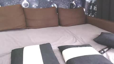 Gina online show from March 5, 5:40 am