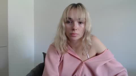 POLLY online show from September 26, 10:01 am