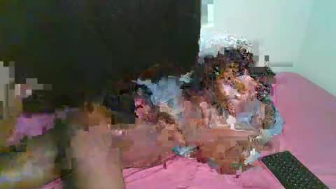 Amara online show from May 11, 2:56 pm