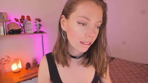 Snapshot of beautyeliise chatting on March 3, 9:00 am Eliise online show from March 3, 9:00 am