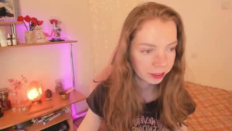 Eliise online show from March 7, 2:17 pm