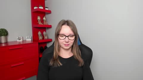 Zoe online show from October 8, 6:52 am