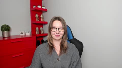 Zoe online show from October 29, 7:43 am