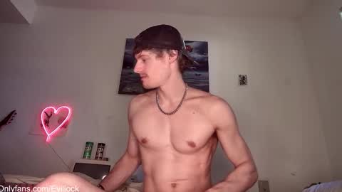 Snapshot of bebexxxdust chatting on October 22, 2:30 pm bebe  dust online show from October 22, 2:30 pm