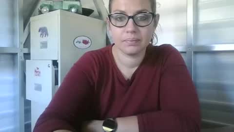 beccabee37 online show from March 19, 5:40 pm