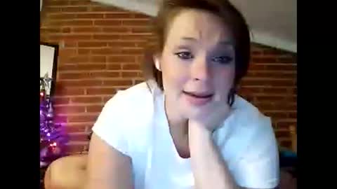 Snapshot of becky2994 chatting on December 14, 7:29 am BECKY BOO  online show from December 14, 7:29 am