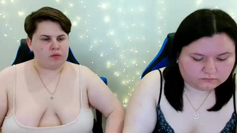 BeckyAndEllen online show from May 28, 10:24 am