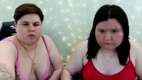 BeckyAndEllen online show from May 24, 2:01 pm