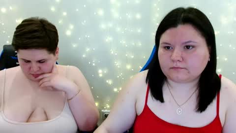 BeckyAndEllen online show from May 19, 6:26 pm