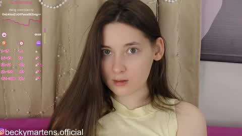 BeckyMartens come join me on    while im offline here  online show from May 15, 3:59 am