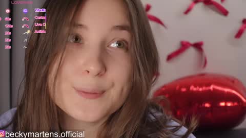 BeckyMartens come join me on    while im offline here  online show from February 13, 4:27 am