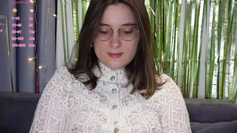 BeckyMartens come join me on    while im offline here  online show from September 20, 2:25 am