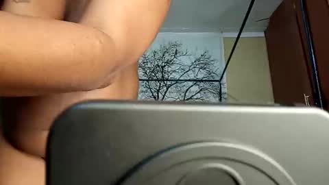 beencee2 online show from October 27, 5:07 am