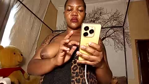 beencee2 online show from November 16, 7:54 am