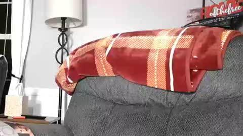 beep_b33p online show from March 3, 3:02 am