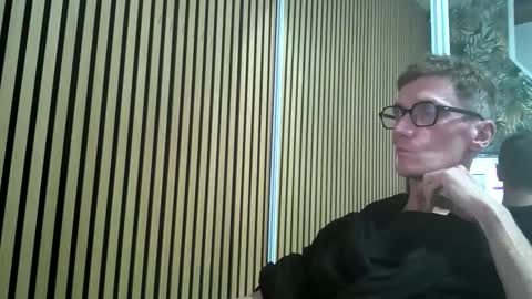 SexFriendFrance online show from December 21, 3:07 pm