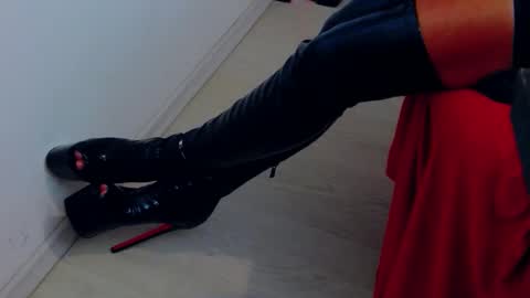 BelatrixDomme online show from May 7, 3:30 pm