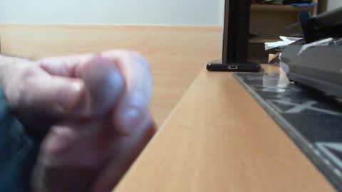 Snapshot of belgianfatcock chatting on February 28, 4:21 am belgianfatcock online show from February 28, 4:21 am