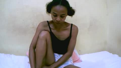 bella193999 online show from November 19, 6:24 am