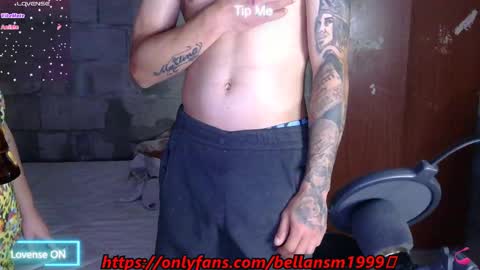 Snapshot of bella20121999 chatting on September 17, 2:04 am bellas2012 online show from September 17, 2:04 am